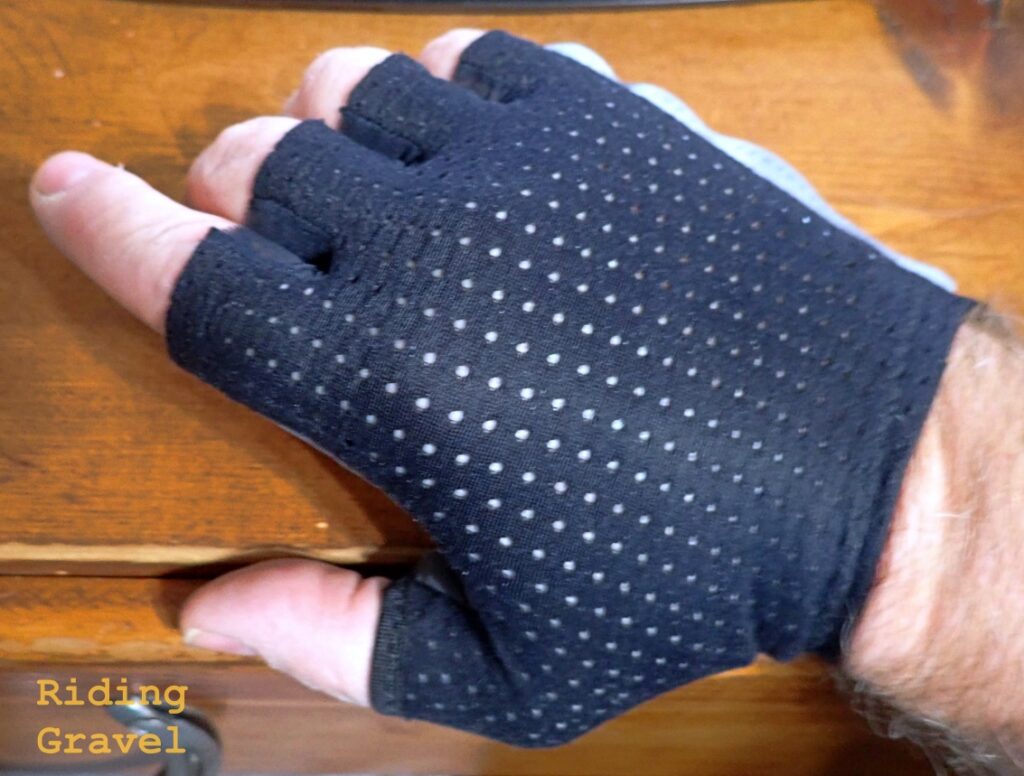 The backing fabric of the unique Glove by Q 36.5