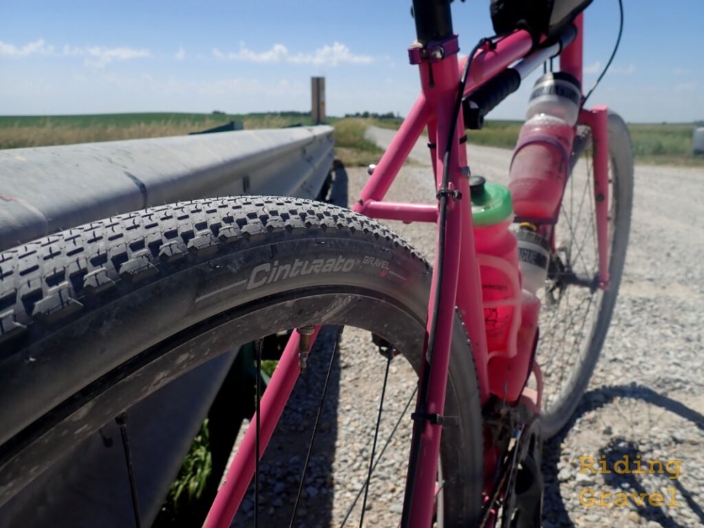 Close up of the Pirelli Cinturato Gravel H on a rural road.