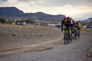 Riders line out after the start of the Salty Lizard 100