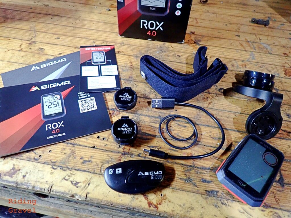 Contents of the box the ROX 4.0 GPS Cycling computer came in. 