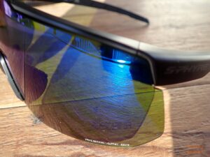 Close up of the Ridescape GR glasses.